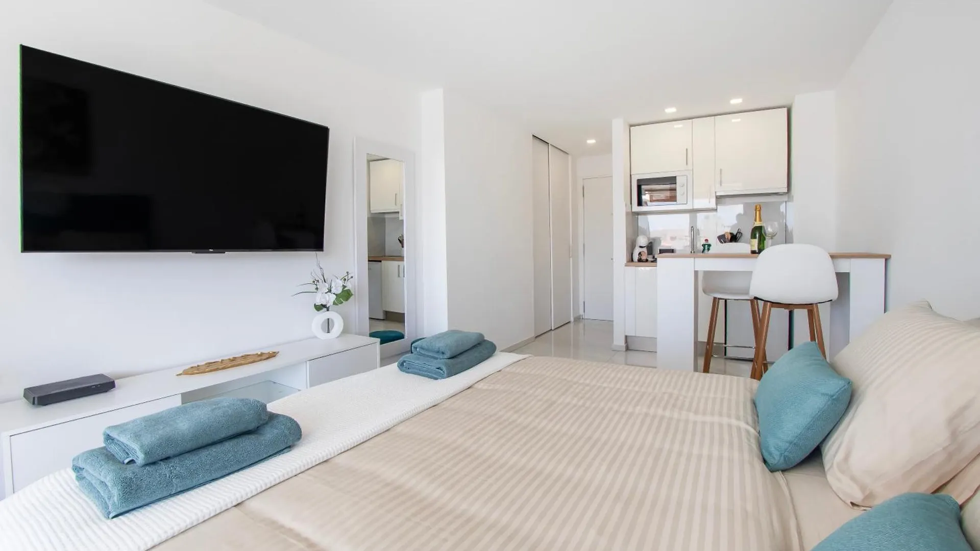 Magic Ocean Ponderosa Apartment Playa Fanabe Spain